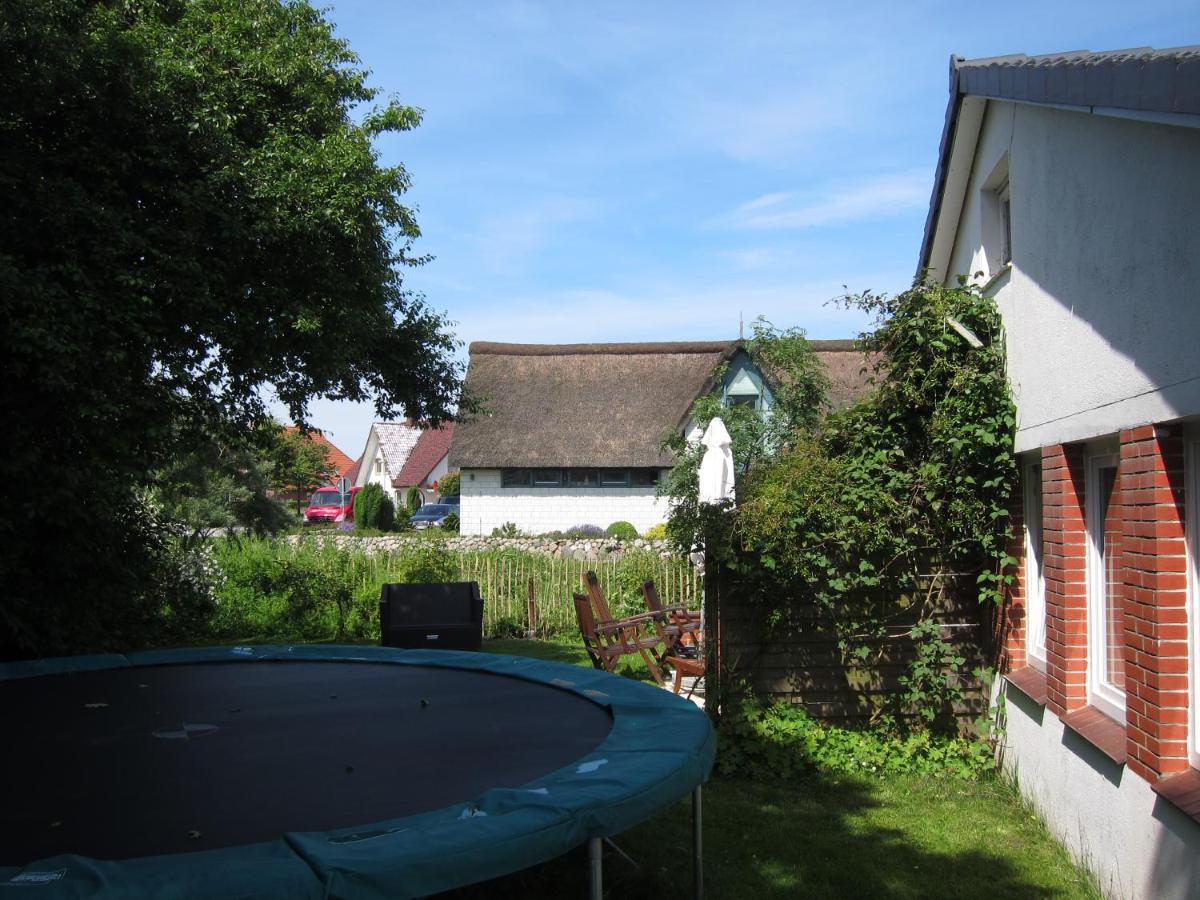 Ferienhaus In Buesumer Deichhausen - Buesum An Der Nordsee Fuer Bis Zu 9 Personen Villa Exterior photo